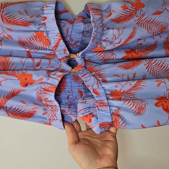 Likely Karrica Halter Maxi Dress Size 4 - Picture 8 of 12